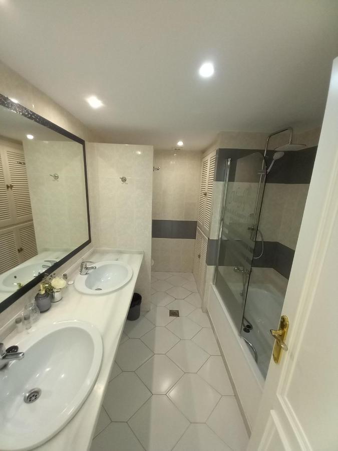 Miraflores Beachfront Penthouse *